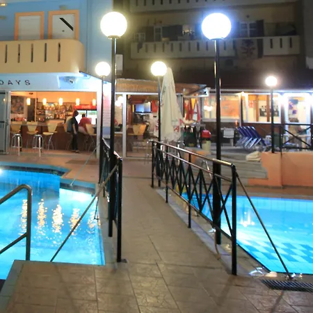 Appart hôtel Happy Days Malia