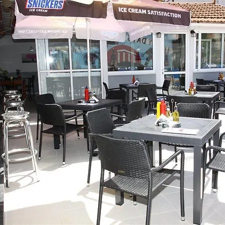 Happy Days 3* Malia (Crete)